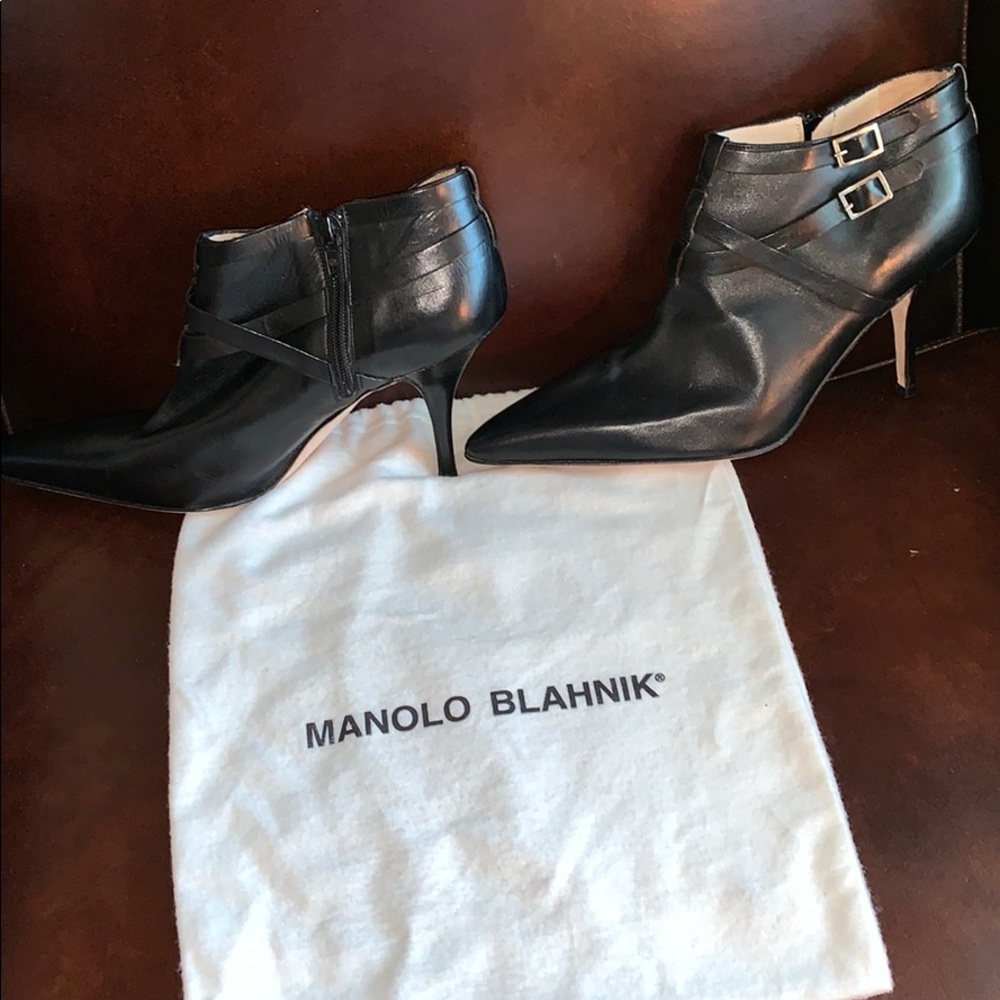 Manolo Blahnik new booties. Black 90mm 38.5/8.5